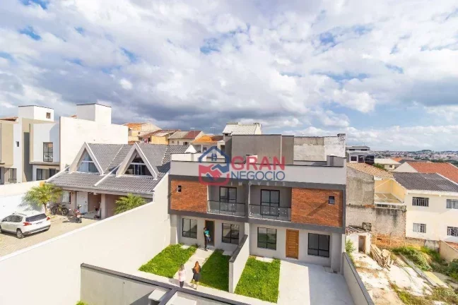Imagem Sobrado com 3 dormitórios à venda no Xaxim - Curitiba/PR