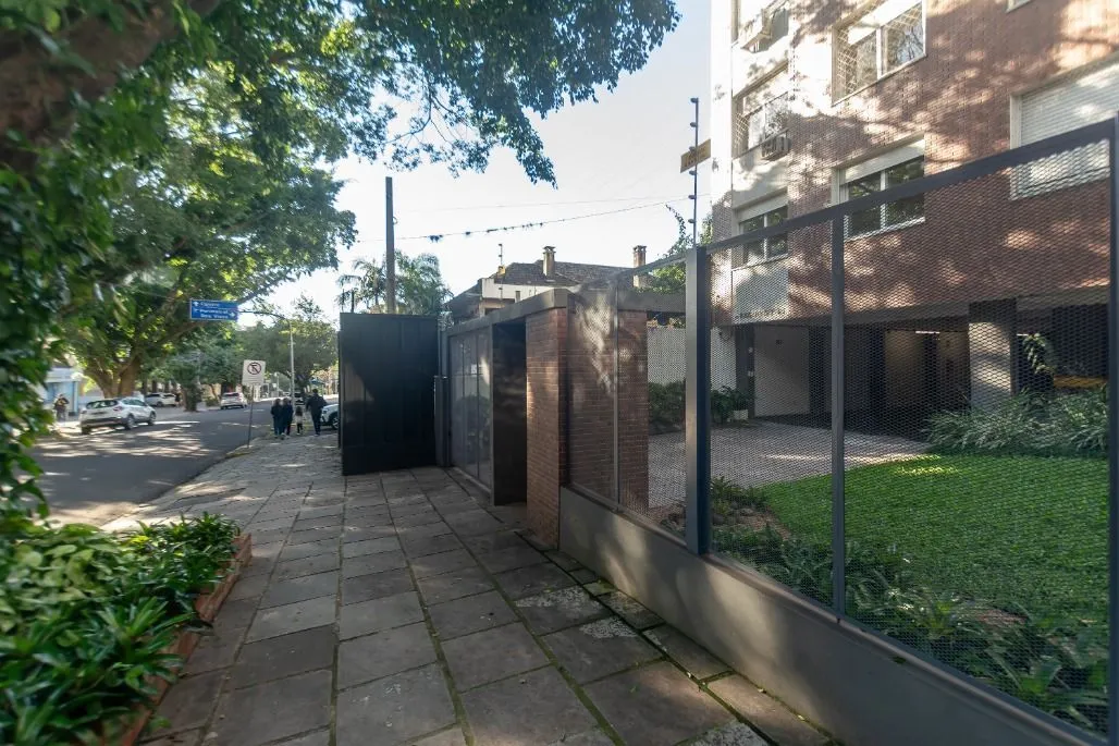 Imagem Apartamento 81m² 2 dorm. + vaga Auxiliadora - Porto Alegre