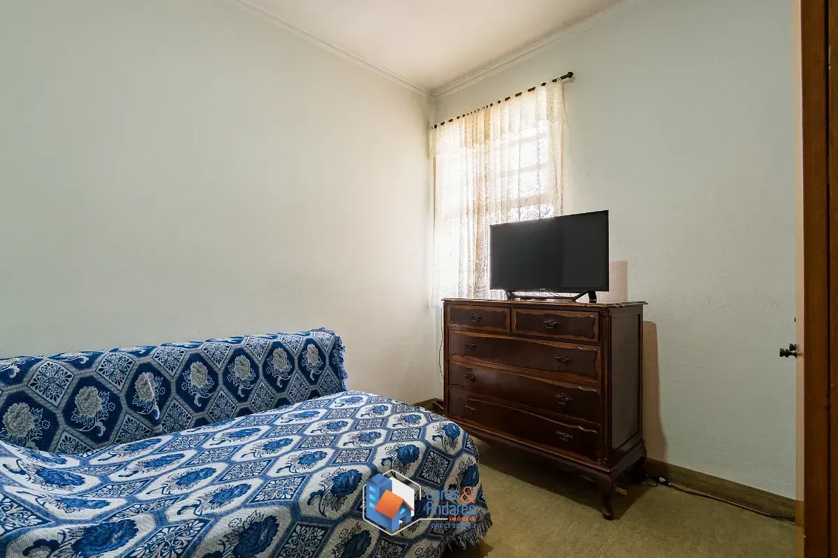 Imagem Casa para venda em Moema com 3 quartos, sendo 1 suíte, 100m²