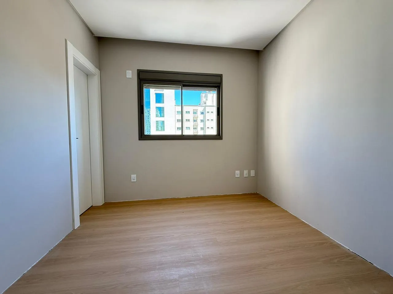 Imagem Apartamento com vista para o mar à venda com 105m2 por R$ 3.000.000,00