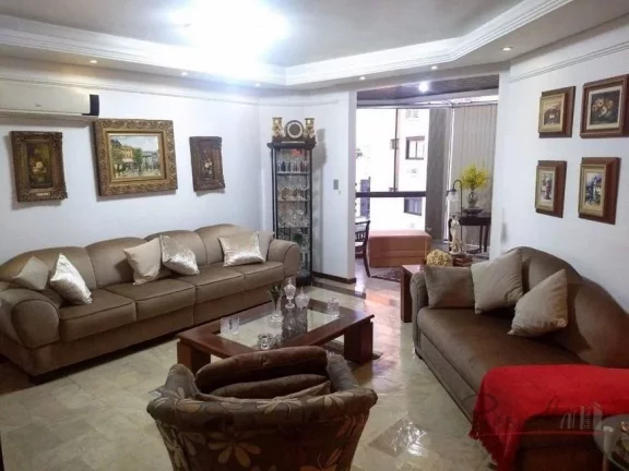 Imagem Cobertura com 4 dormitórios, sendo 1 suíte, sala de estar, água quente, ar condicionado, moveis p...
