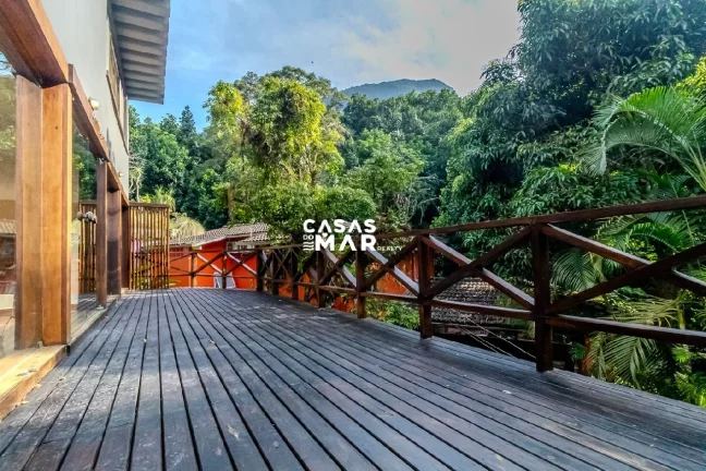 Imagem Linda Casa Reformada e Modernizada de 4 quartos em Condomínio cobiçado em São Conrado