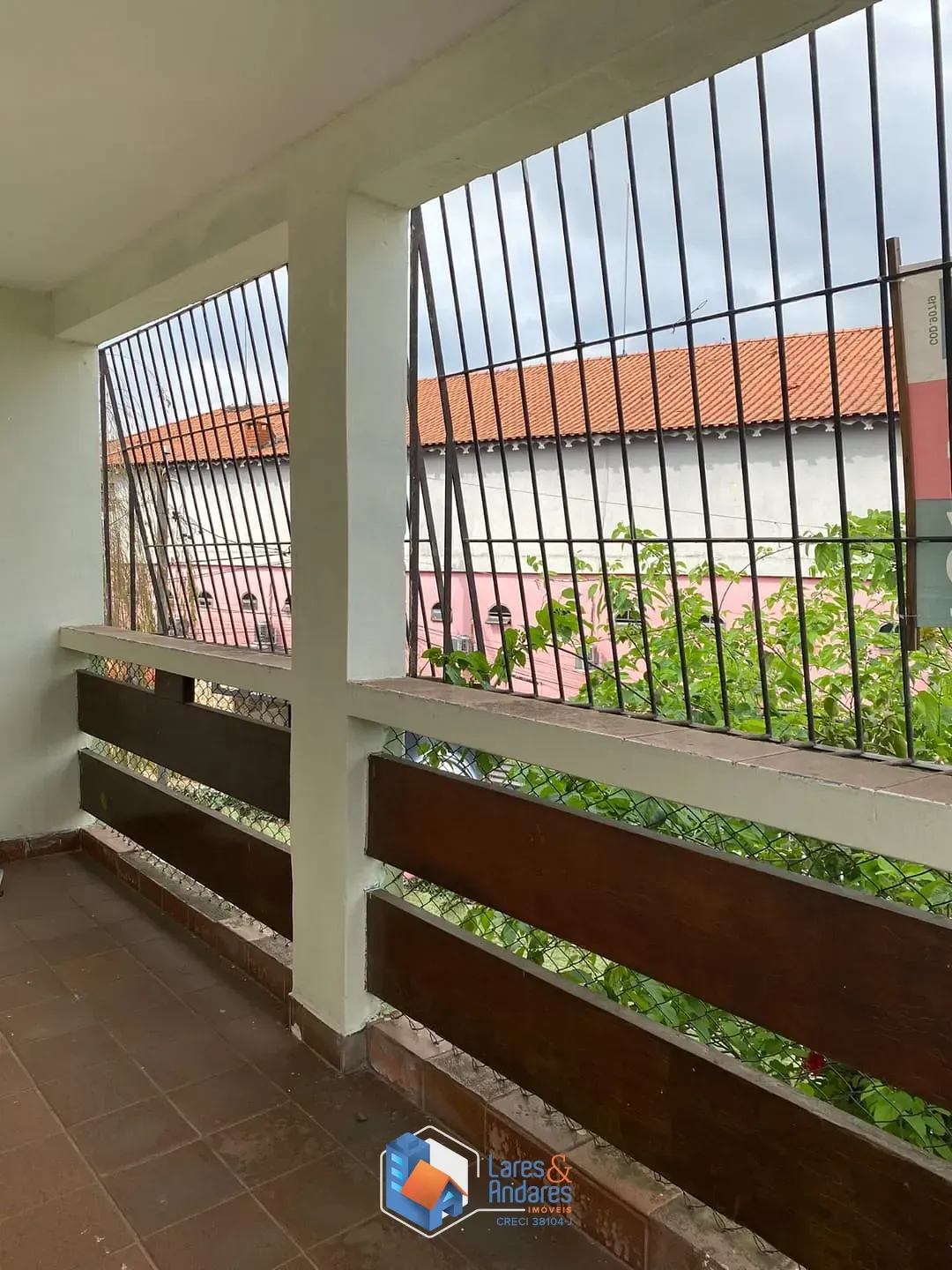 Imagem Sobrado para venda em Jardim Remo com 3 quartos, sendo 3 suítes, 239m²