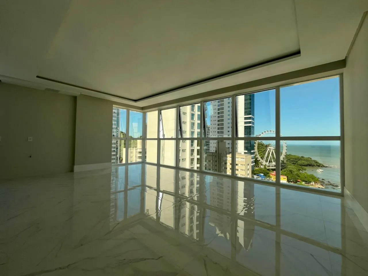 Imagem Apartamento com vista para o mar à venda com 151.28m2 por R$ 5.460.000,00