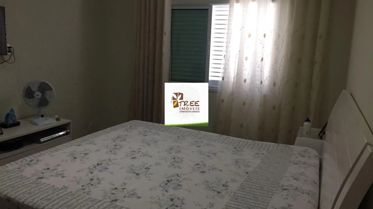 Imagem VENDA DE CASA TÉRREA NO CONDOMÍNIO MONTEREY VILLE, EM MOGI DAS CRUZES, 700m² com 4 quartos, 2 suítes, piscina, churrasqueira e 4 vagas. CONSULTE-NOS.