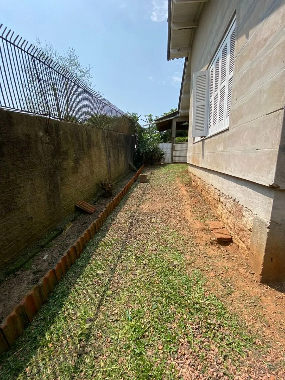 Imagem Casa no bairro Hípica - 3 dormitórios