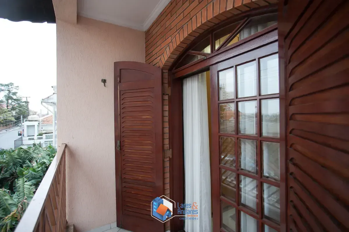 Imagem Sobrado para venda em Vila Pereira Barreto com 3 quartos, sendo 2 suítes, 200m²