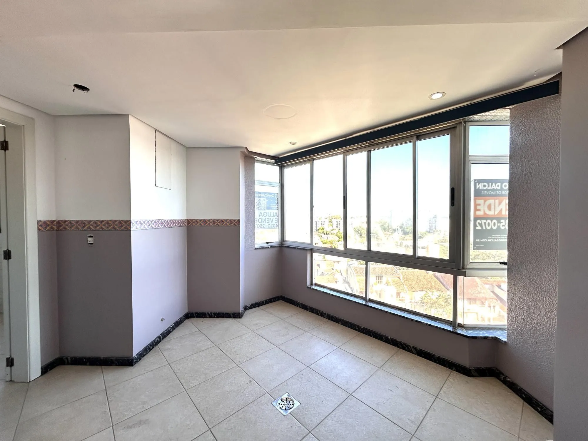 Imagem APARTAMENTO À VENDA - 3 DORMITÓRIOS - CENTRO / CANOAS