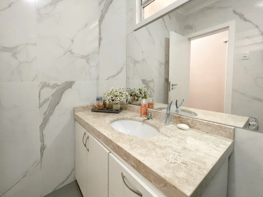 Imagem Apartamento 85m² - 3 dormitórios, sacada, churrasqueira no bairro Cidade Baixa