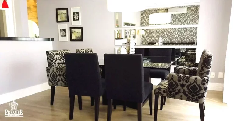 Imagem LINDÍSSIMA CASA À VENDA NO VILLAGGE MEDEIROS - PROJETADA POR DESIGNER DE INTERIORES