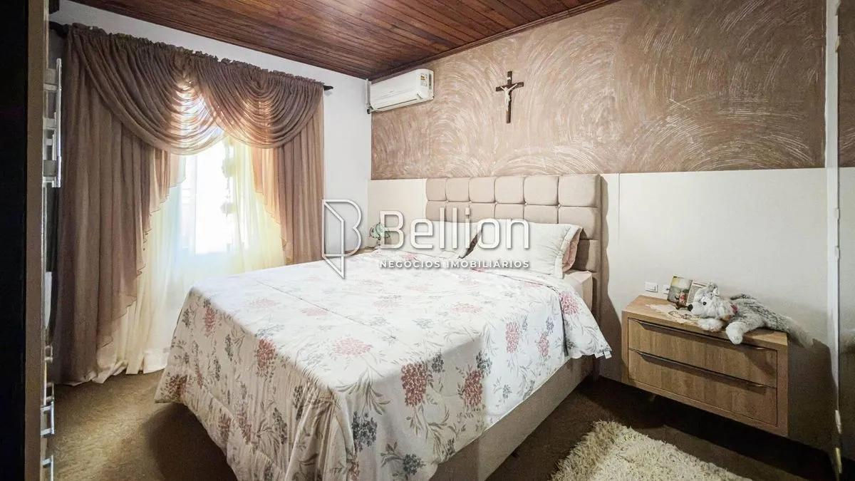 Imagem Belíssima casa no bairro dos lagos em rodeio.