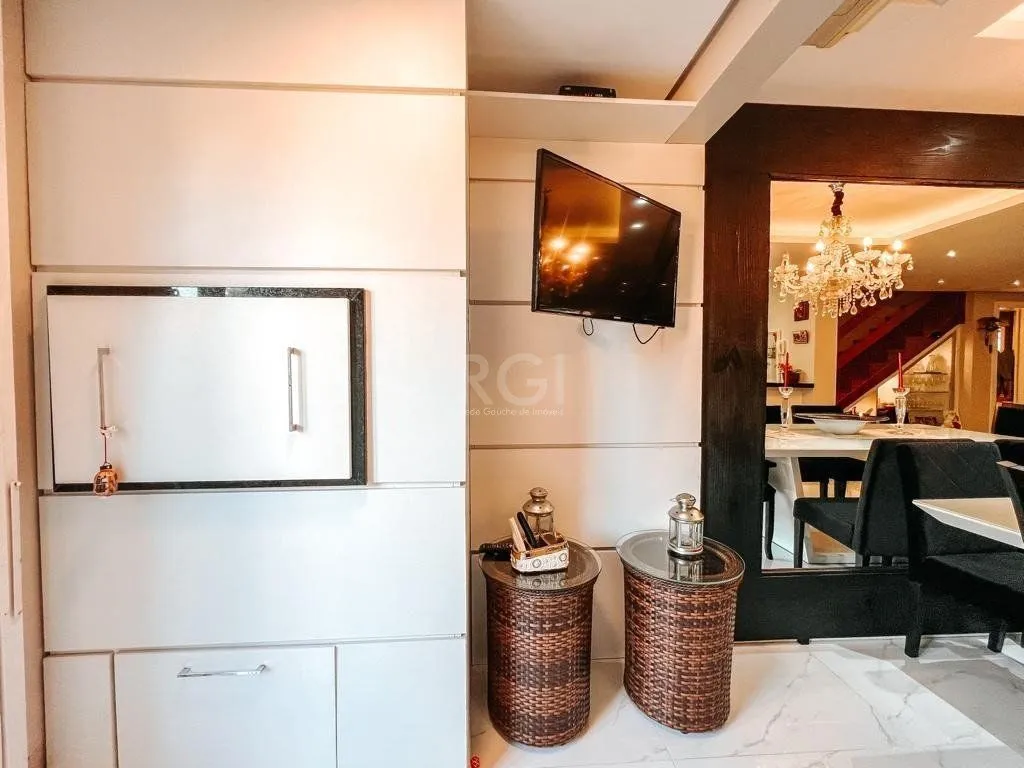 Imagem Excelente casa a venda no bairro Tristeza, para o lado do Rio!