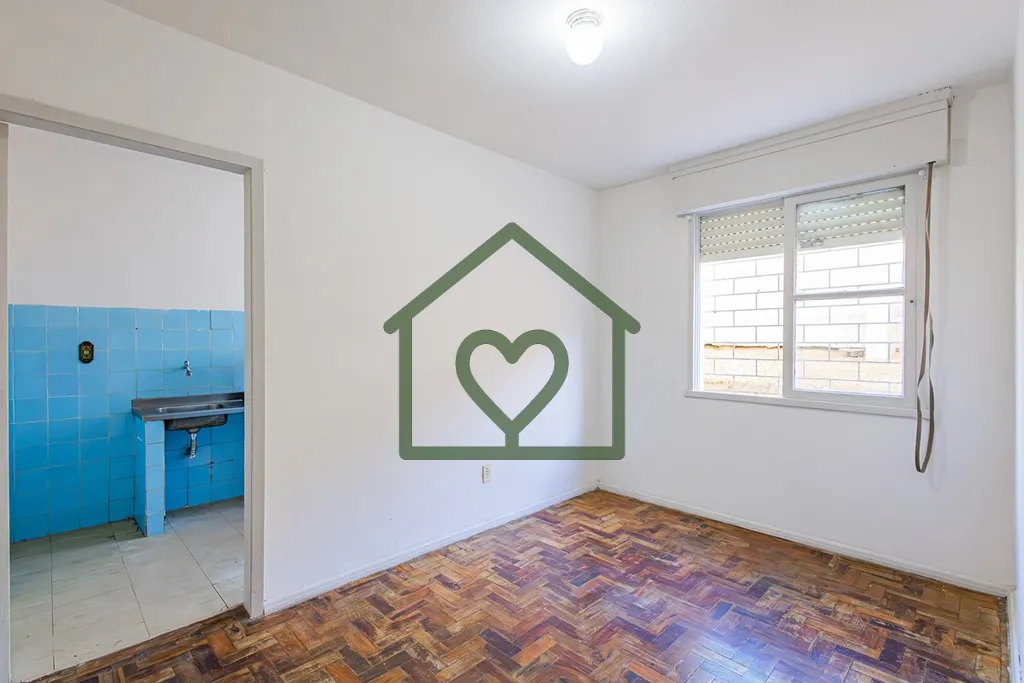 Imagem Apartamento térreo desocupado à venda no bairro Cavalhada, localizado na Rua José Domingos Varell...