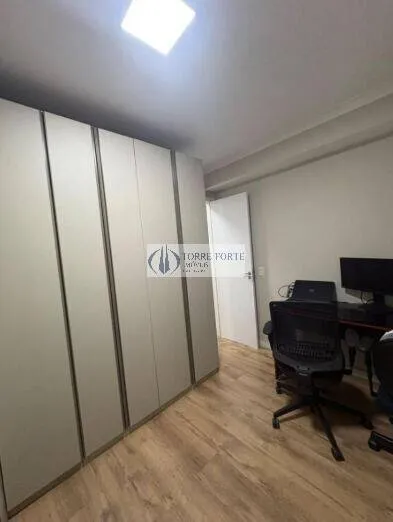 Imagem Apartamento com 2 dormitorios 1 vaga , varanda na Vila Carrão.