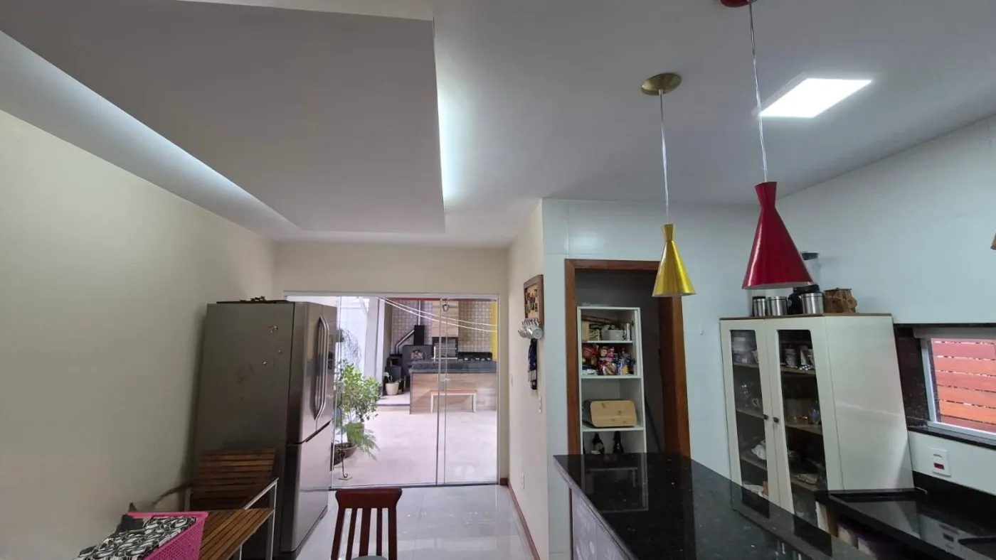 Imagem Casa em Condomínio para Venda em Teresópolis / RJ no bairro Albuquerque