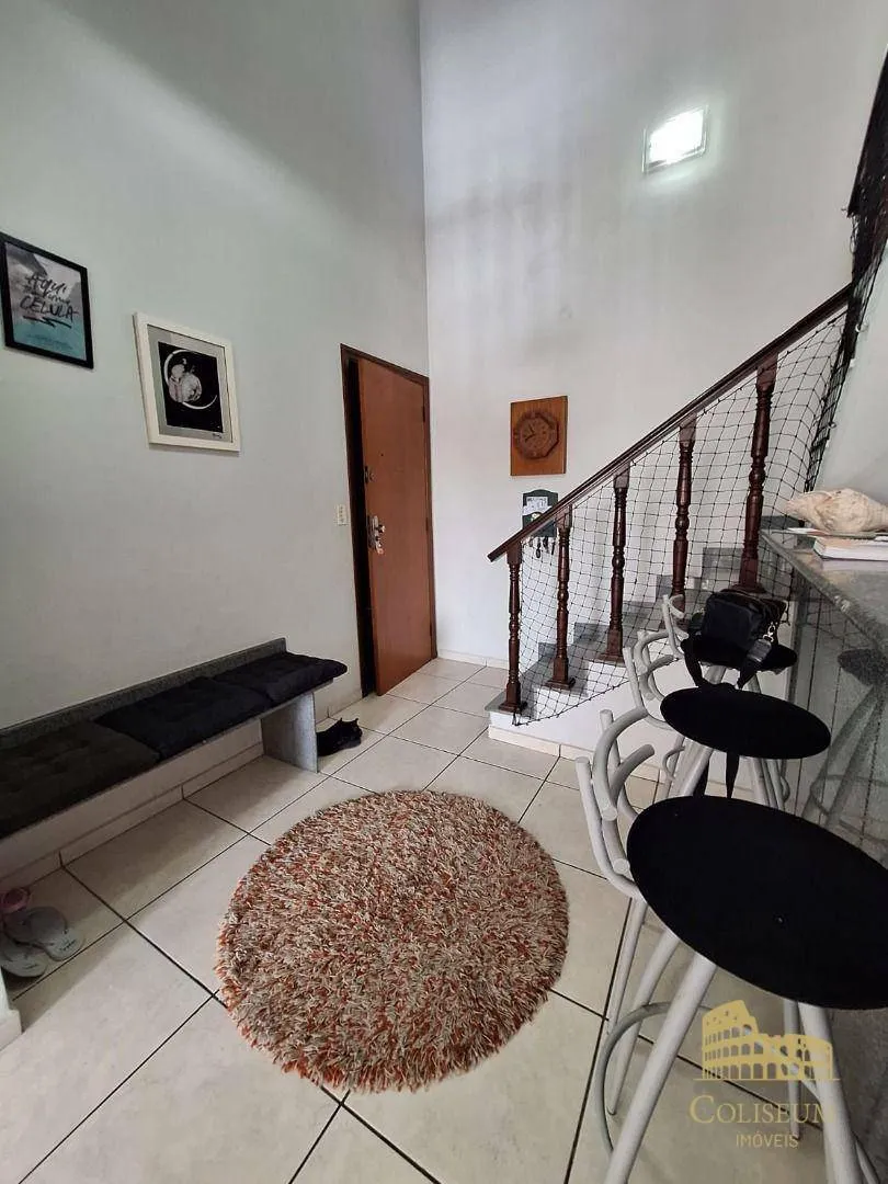 Imagem Apartamento Duplex com 3 dormitórios à venda, 148 m² por R$ 695.000,00 - Vila Guilhermina - Praia Grande/SP