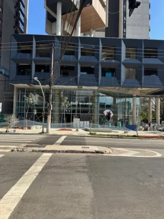 Imagem Loja com 700m2 em Pinheiros.