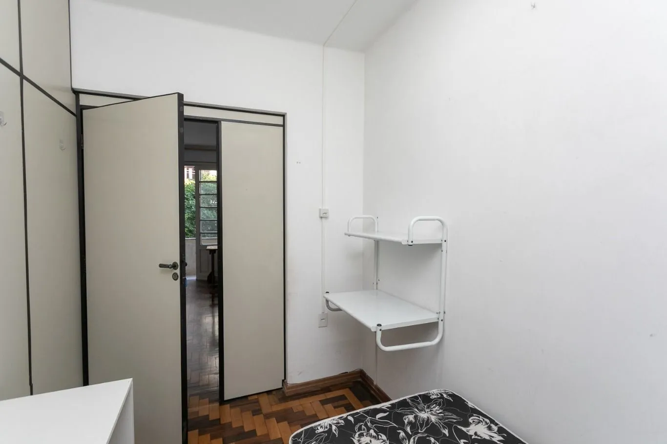 Imagem Vende-se apartamento com 3 quartos(1 suíte), 95m², sacada e 1 vaga - Bela Vista