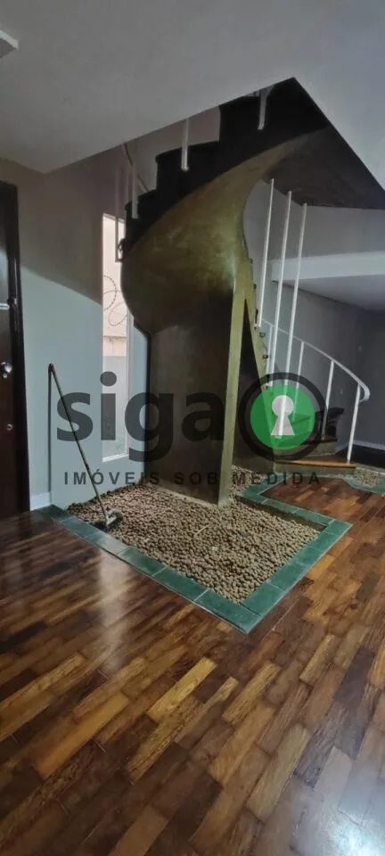 Imagem Sobrado Jardim Aeroporto, 3 quartos, 1 suite, 2 vgas