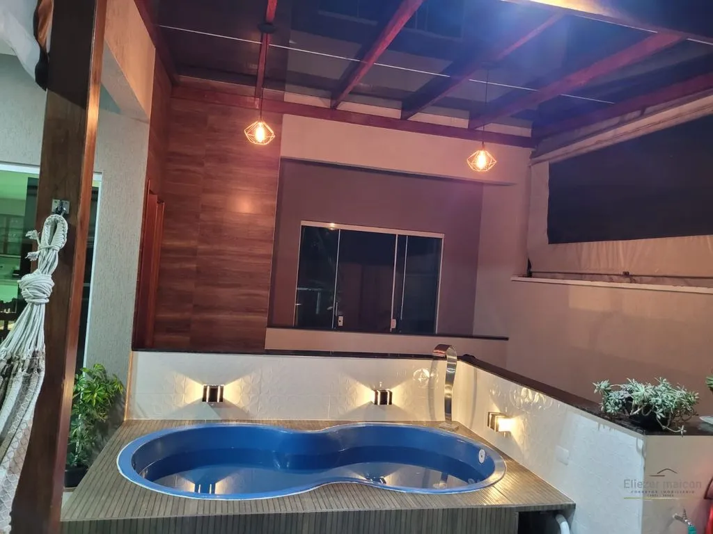 Imagem Casa à Venda com 3 quartos no bairro Caio Junqueira, Poços de Caldas - MG