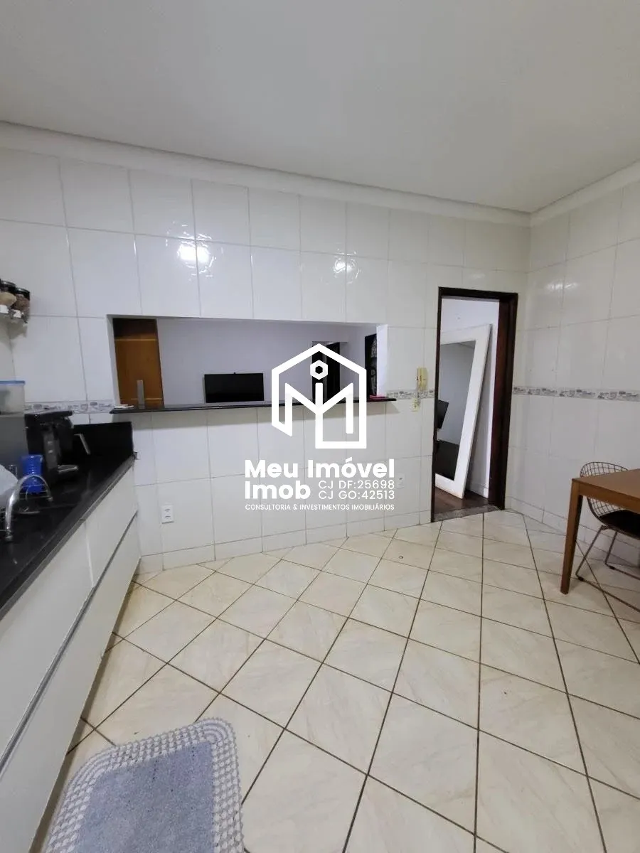 Imagem Casa Condomínio 3 Quartos 2 Suítes 4 Vagas Lote 800 m²