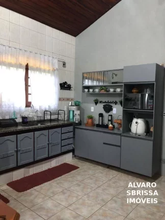 Imagem Belissima Chácara com poço artesiano, 3 dormitórios à venda, 2800 m² por R$ 1.250.000 - Chácara Maracajás - Salto/SP