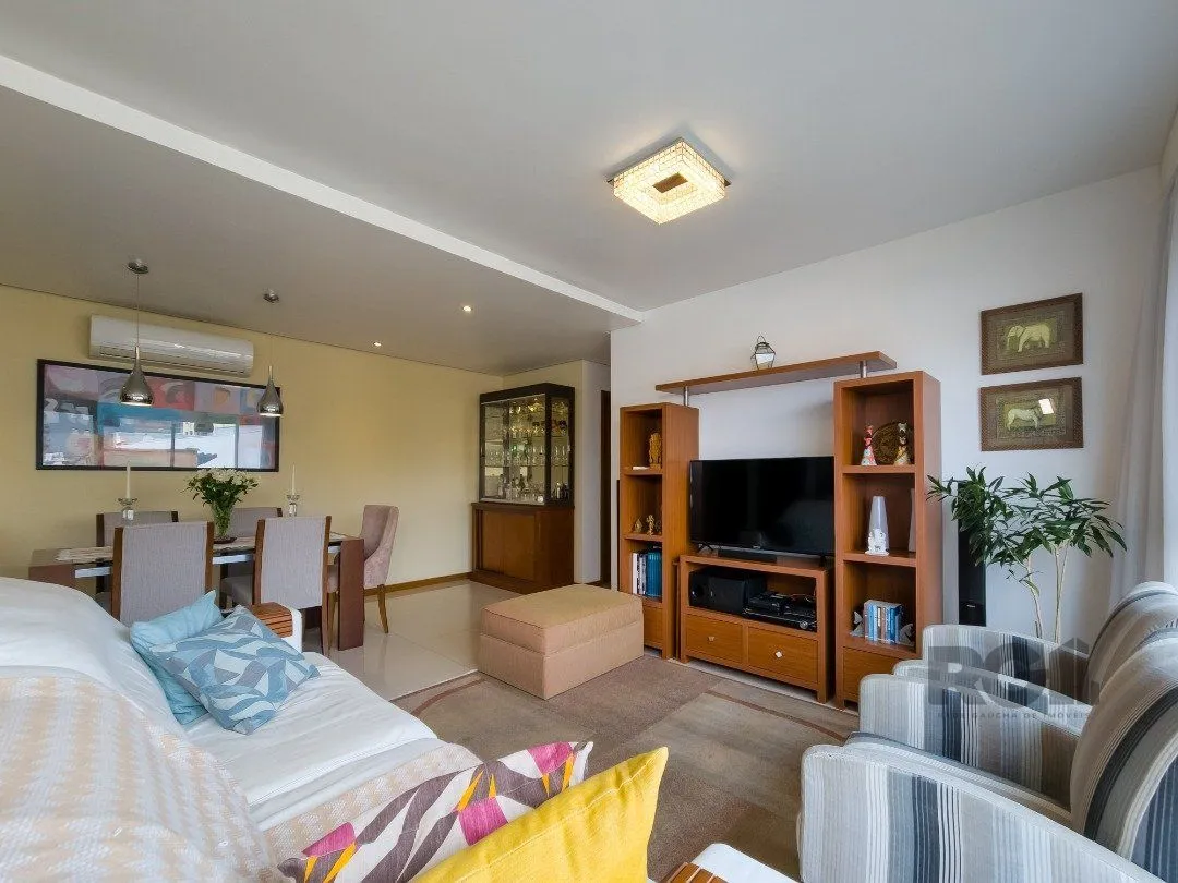 Imagem Apartamento com 3 quartos, suite, 3 vagas, condomínio com infra - Bairro Tristeza