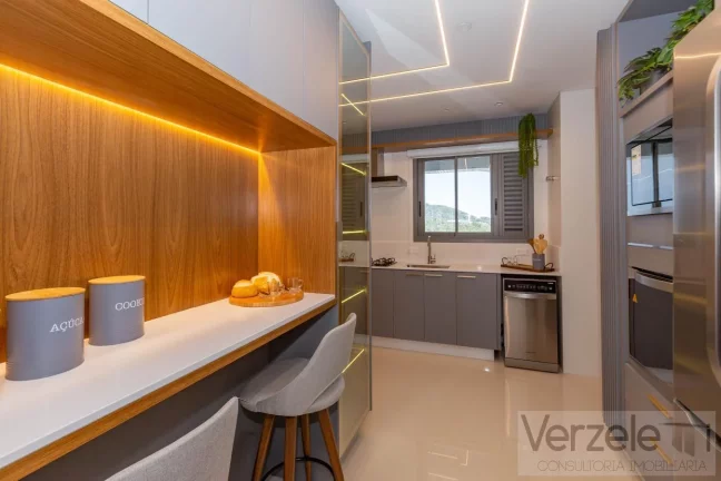 Imagem Apartamento Quadra Mar para Venda em Balneário Camboriú / SC no bairro Centro
