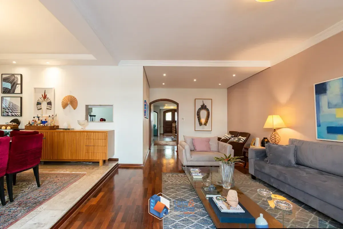 Imagem Casa para venda em Planalto Paulista com 4 quartos, sendo 2 suítes, 436m²