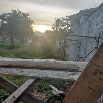 Imagem A VENDA TERRENO DE FRENTE PARA PRAIA COM CASA EM SANTA MÔNICA GUARAPARI-ES