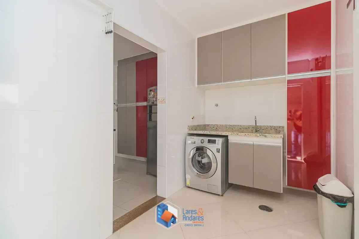 Imagem Casa para venda em Vila Dom Pedro I com 3 quartos, sendo 3 suítes, 223m²