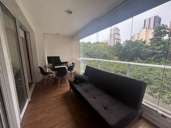 Imagem Apartamento à venda na Consolação - São Paulo: 2 quartos, 1 sala, 2 banheiros, 1 vaga de garagem - 64m² de área.