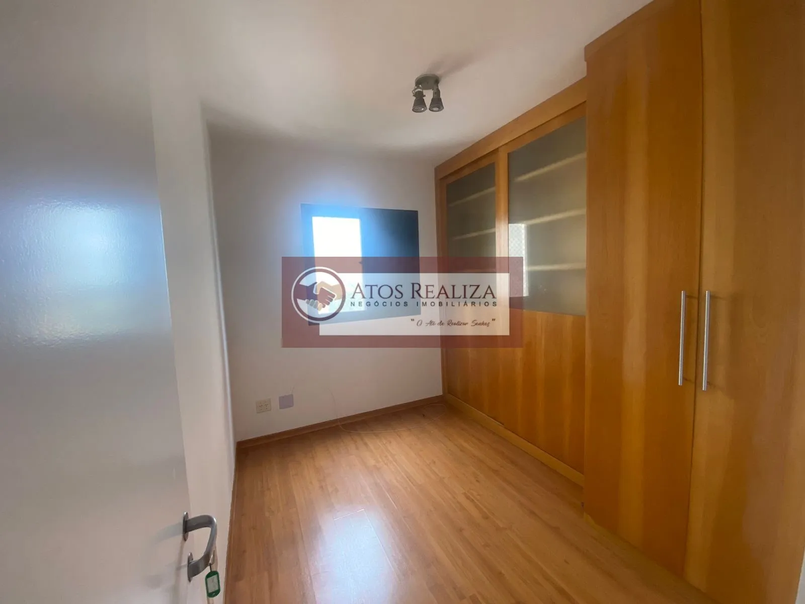 Imagem Vendo OPORTUNIDADE, no Jd Marajoara - São Paulo, Apartamento 70m² com 3 Dormitórios, 1 Suíte, 1 vaga, fazer completo, Venda por R$500k, aceita financiamento e permuta.