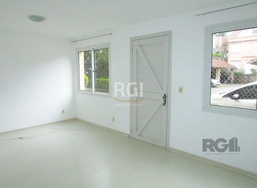 Imagem Casa em condomínio para Venda com 3 dormitórios, sendo 1 suites e 2 vagas no bairro Cristal