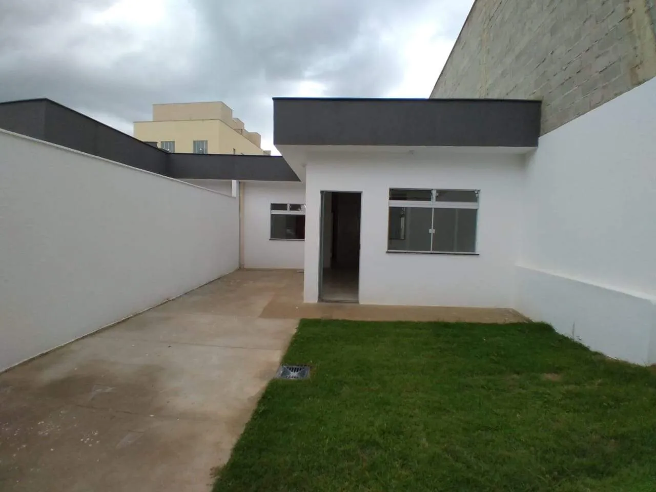 Imagem Casa à venda, 3 quartos, 1 suíte, 2 vagas, Novo Centro - Santa Luzia/MG