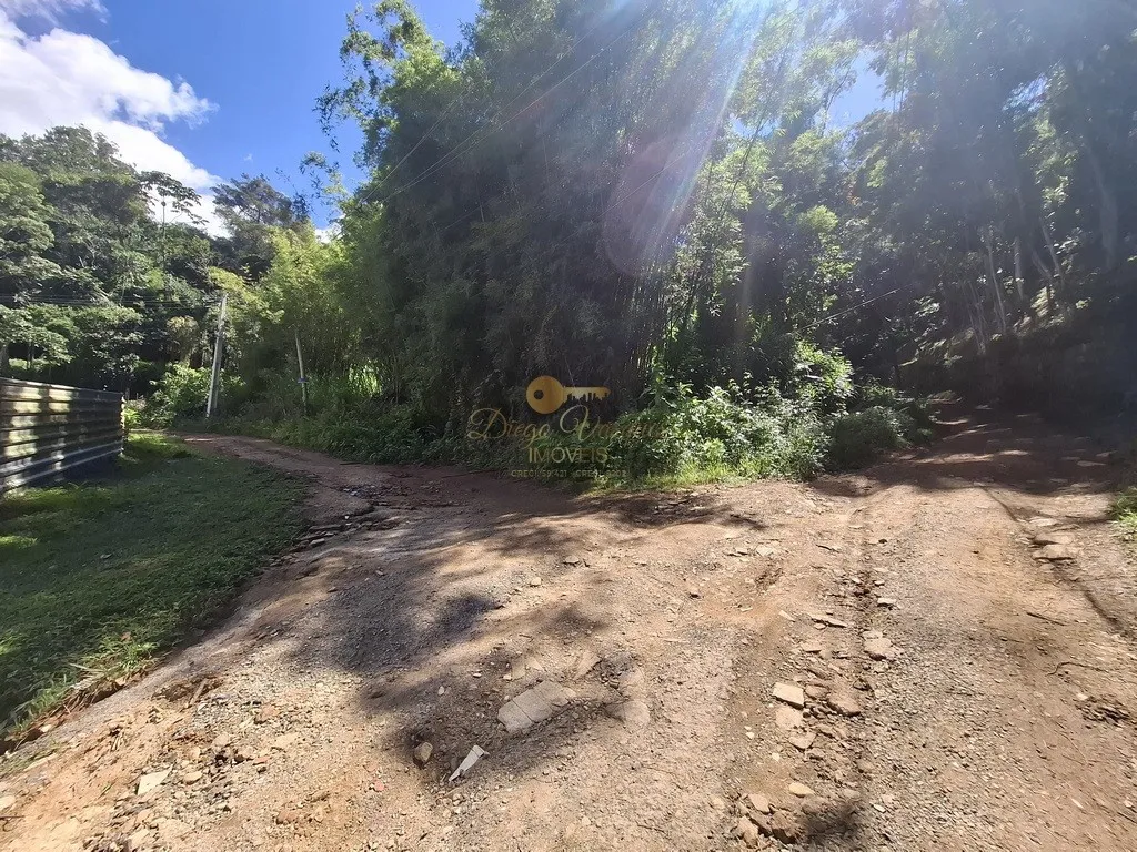 Foto do imóvel Terreno para Venda em Teresópolis / RJ em Estrada do Grande Circuito