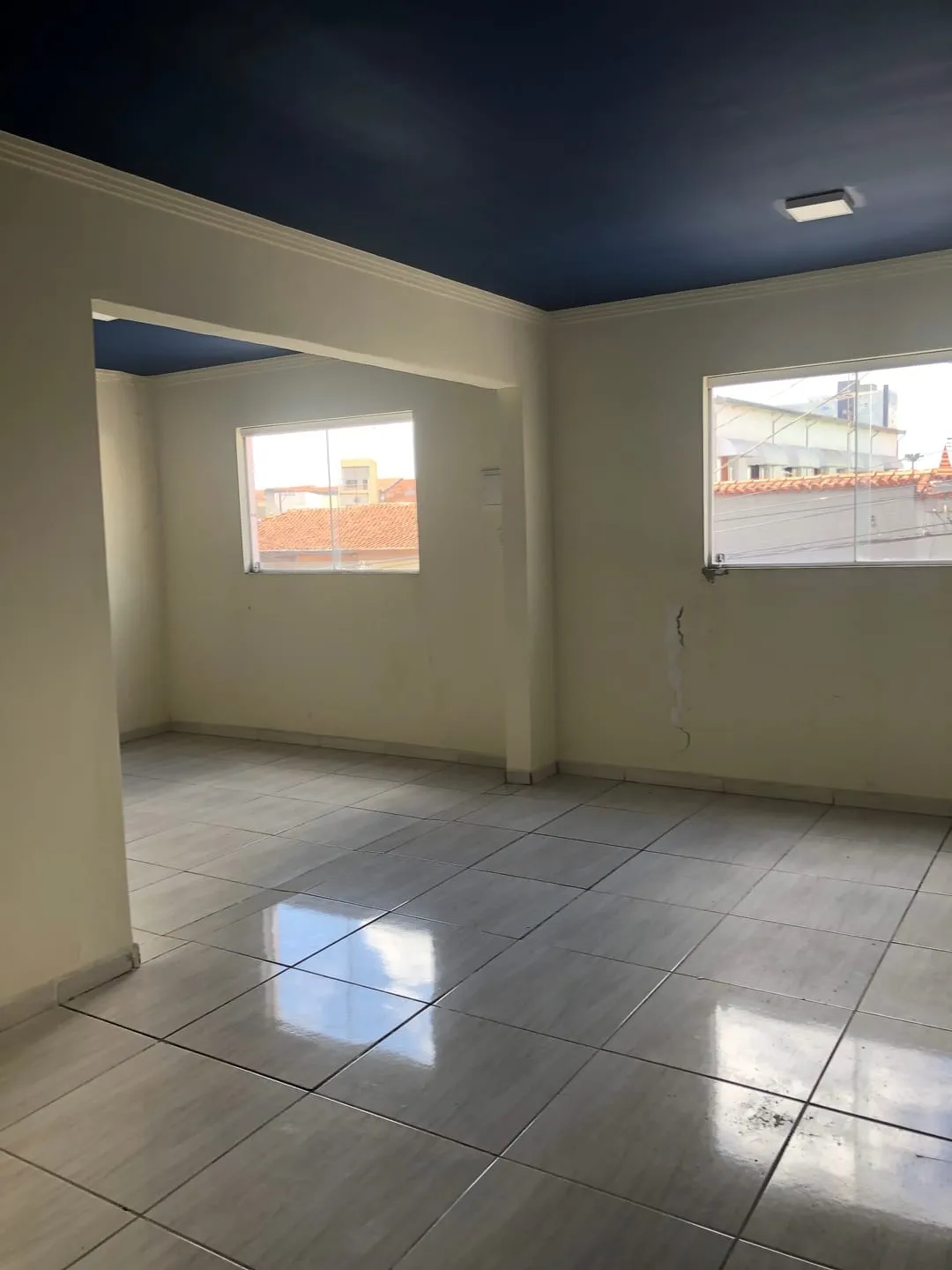 Imagem Comercial à venda e locação 300M², Centro, Pindamonhangaba - SP