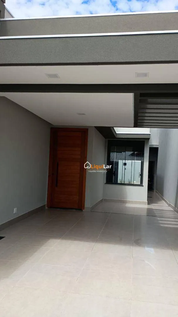 Imagem Casa Térrea à Venda no Rita Vieira com Piscina, Pé-Direito Duplo, Suíte e Área Gourmet