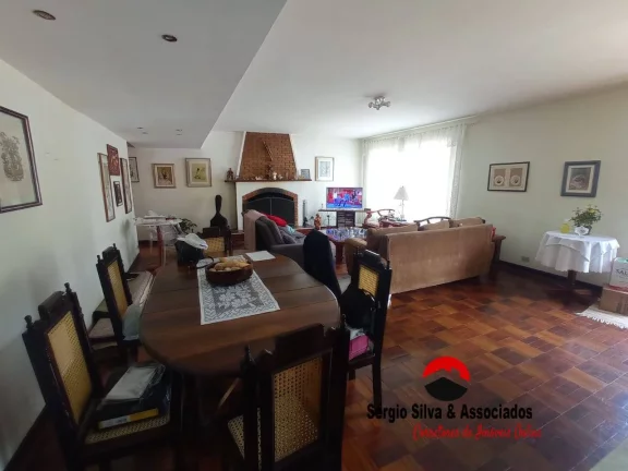 Imagem Casa a Venda na Região do Vila Inglesa em campos do jordao - SP.