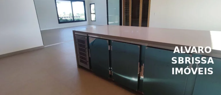Imagem Casa de alto padrão, térrea com 5 suites, totalmente climatizada e com linda piscina.