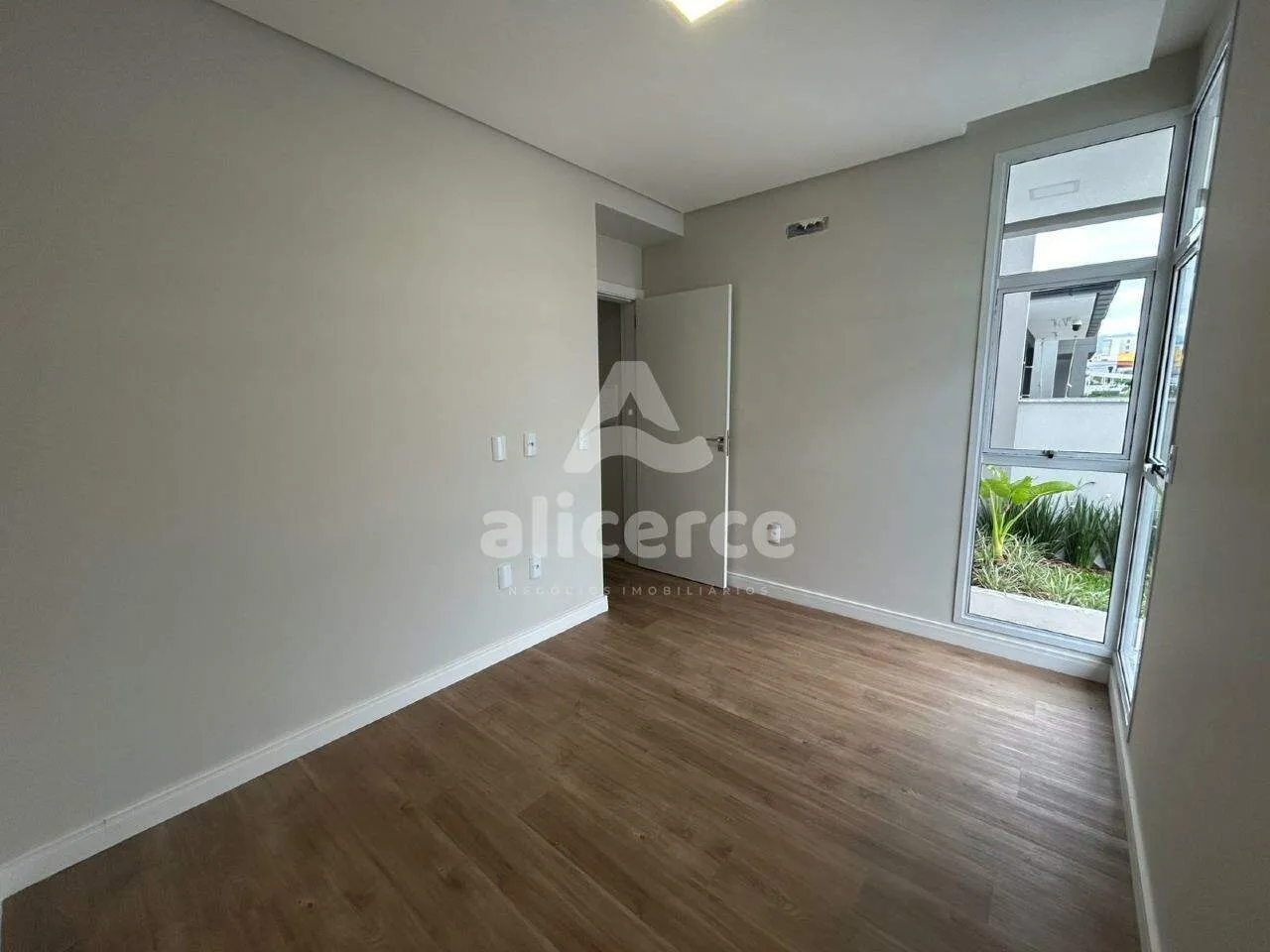 Imagem Casa à venda com 3 quartos I 1 suíte I 100m² I piscina I em Bela Vista Palhoça