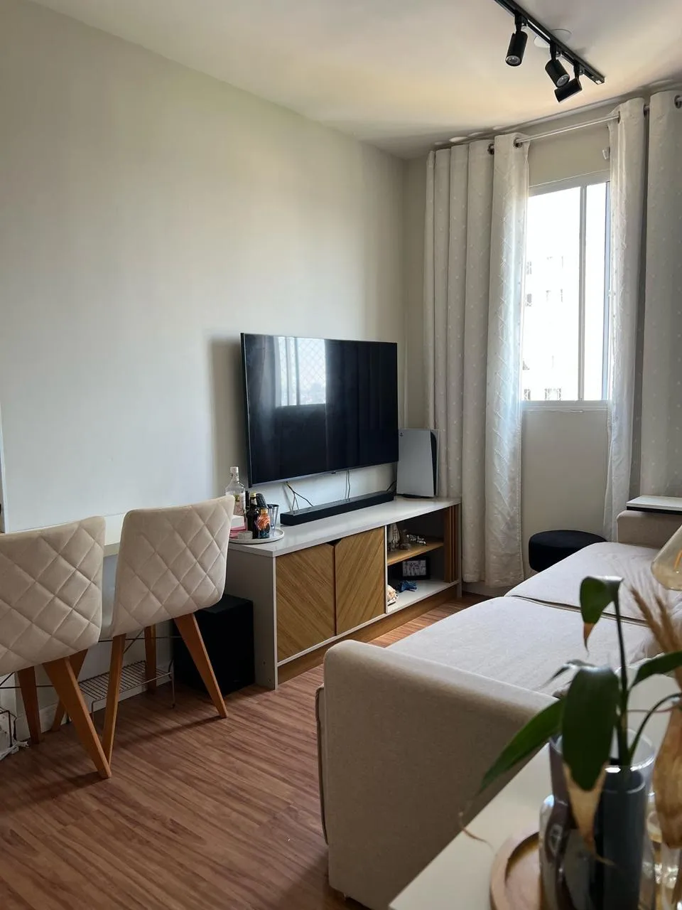 Imagem VENDO LINDO APARTAMENTO DE DOIS DORMITÓRIOS NA AV. MIGUEL YUNES!!