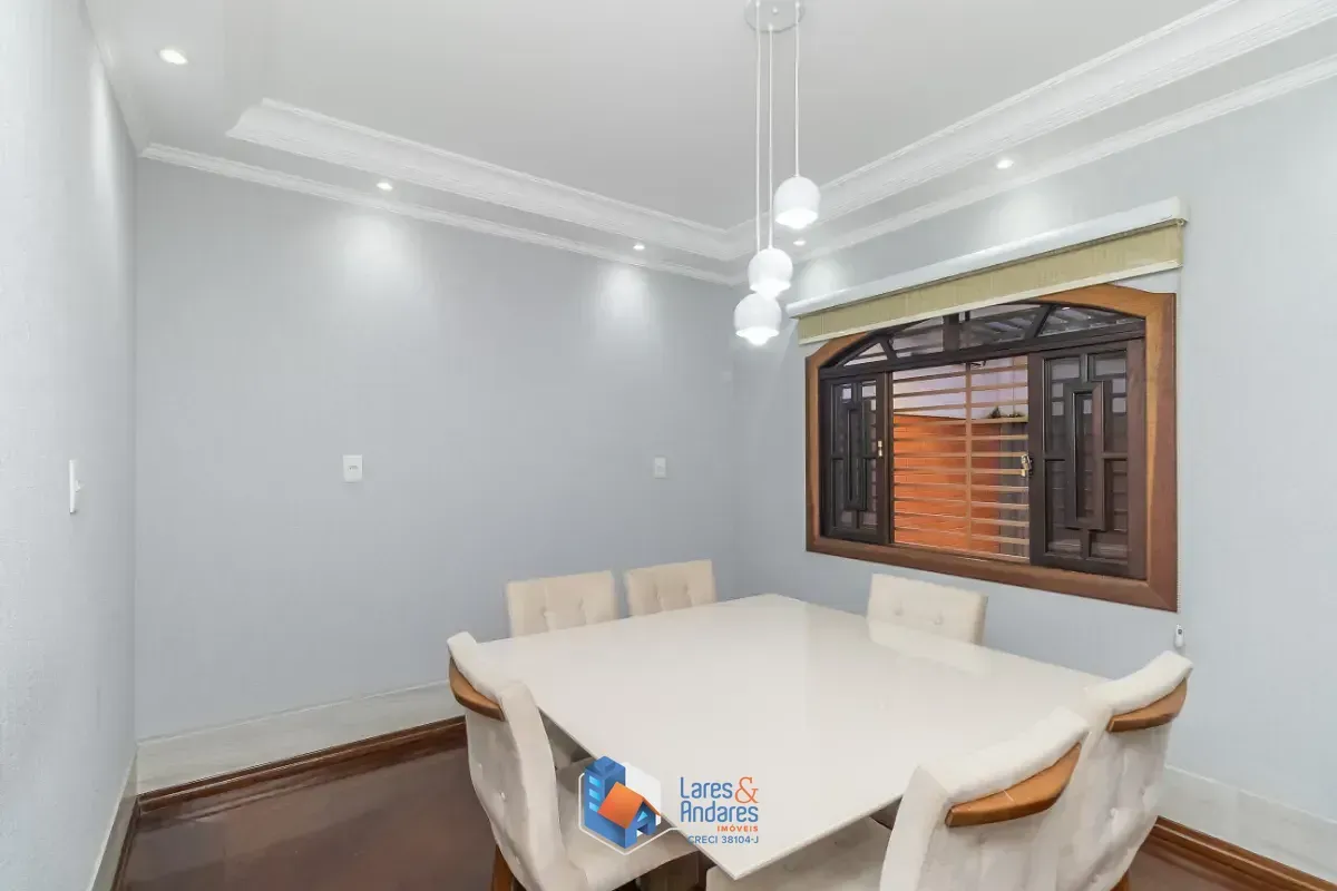 Imagem Sobrado para venda em Vila Amália (Zona Norte) com 3 quartos, sendo 1 suíte, 130m²