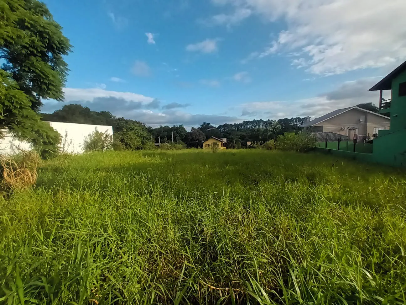 Imagem Terreno com 1.620m² (27x60) no Centro de Viamão