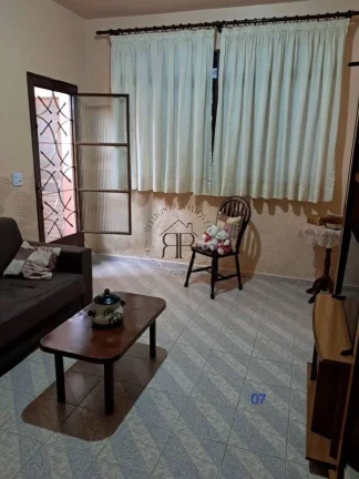 Imagem Sobrado com dois dormitórios sendo um suíte, área gourmet, sala e cozinha grandes, móveis planej...