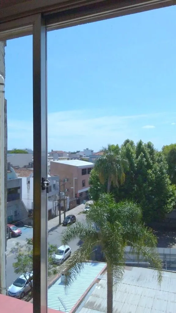 Imagem Predio para Venda - 347.11m², 6 dormitórios, 6 vagas - Navegantes