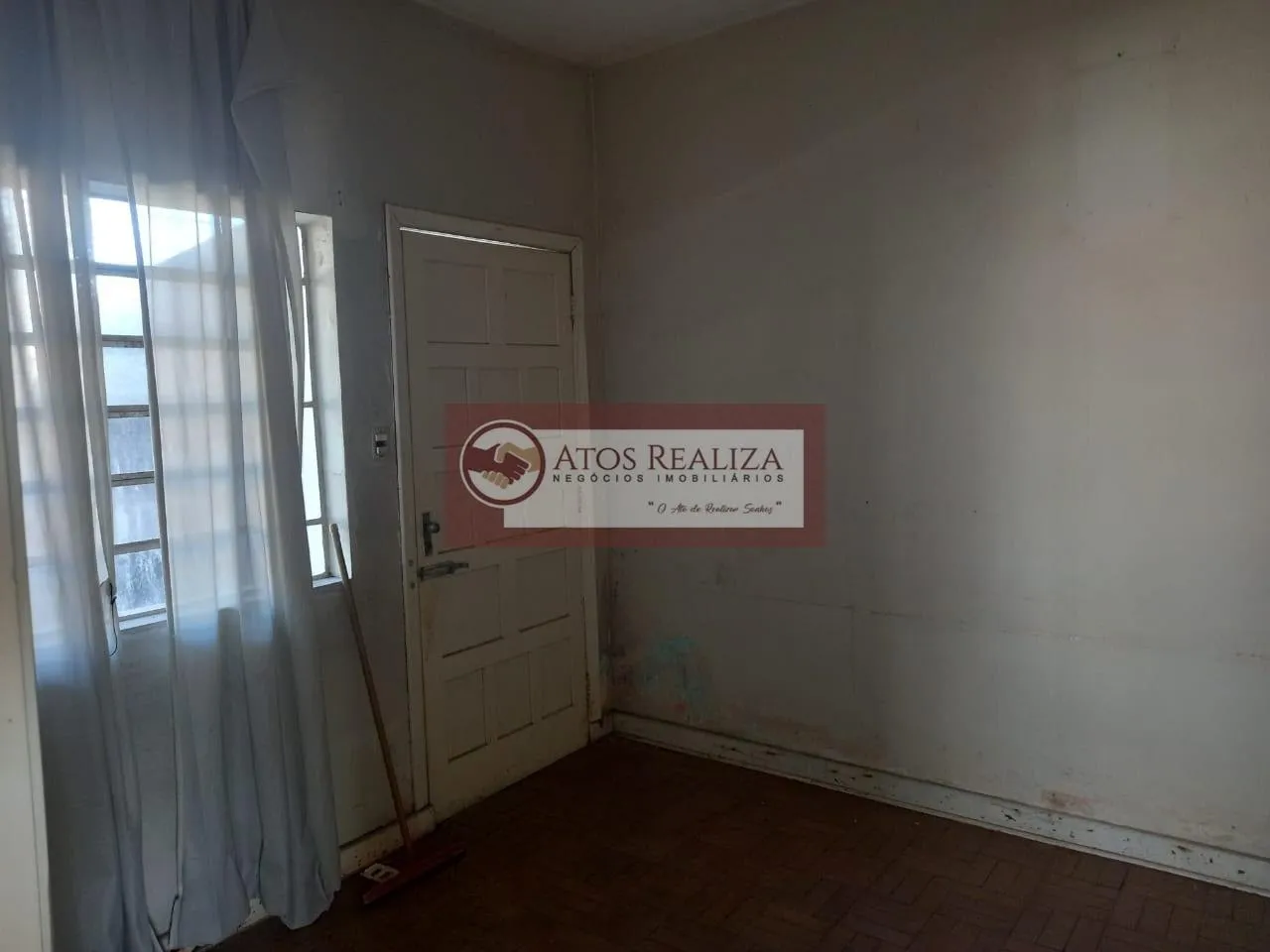 Imagem Casa Térrea com Edícula à Venda na Cidade Dutra - 200m², 3 Dorms, o imóvel precisa de reforma.