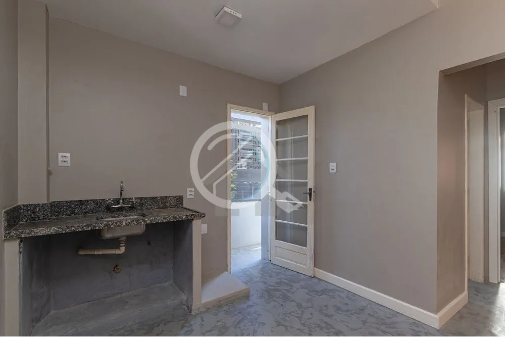 Imagem Charmoso apartamento reformado no segundo pavimento ? 95m² de área privativa! Pronto para morar, e...