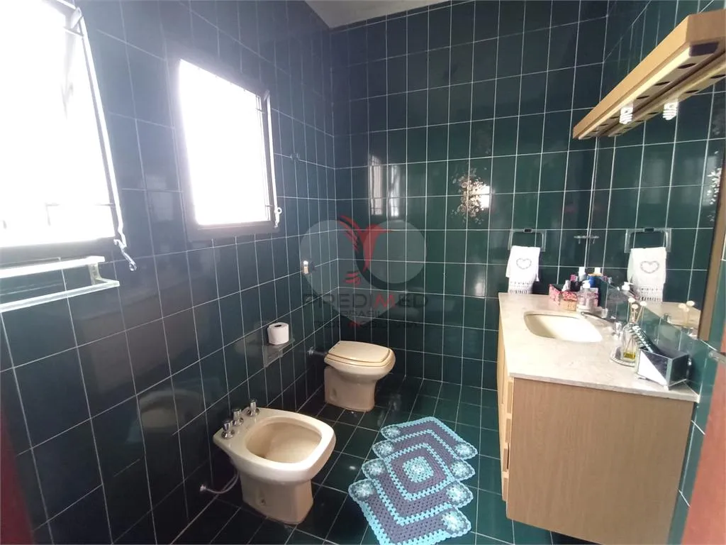 Imagem Casa de 4 quartos, 276m² no bairro Centro, em Lençóis Paulista