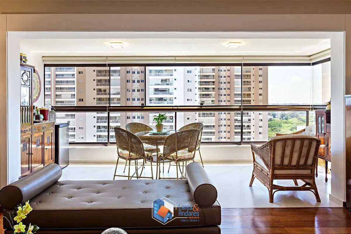 Imagem Apartamento para venda em Morumbi com 4 quartos, sendo 3 suítes, 195m²